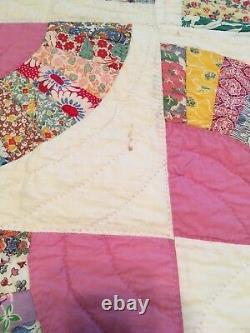 Vintage Handmade Quilt. Would Make A Super Awesome Christmas Gift
