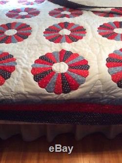 Vintage Handmade Quilt and pillow shams 86x104 red, white & blue