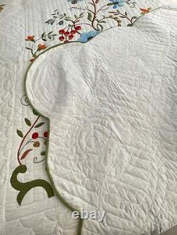 Vintage Handmade Quilt with Tree of Life Motif Extensive Appliqué YY910