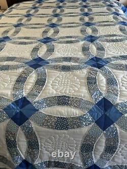 Vintage Handmade Quilted 82×108 Double Wedding Ring Quilt-Blue