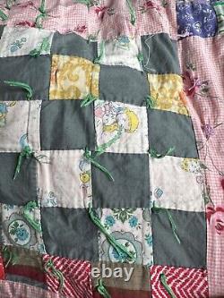 Vintage Handmade Sixteen Patch 30s era Feedsack Farmhouse Quilt Full Size