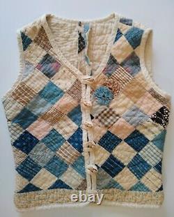 Vintage Handmade Vest Quilted Patchwork Women's X-Small w 2 Yo Yo's wood buttons