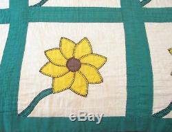 Vintage Handmade Yellow SUNFLOWER QUILT Hand Quilted Great Condition 72 X 86