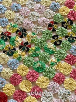 Vintage Handmade Yo-Yo Coverlet Quilt 61 x 76