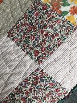 Vintage Handstitched Handmade Quilt Small Squares 85 x 68 Patchwork