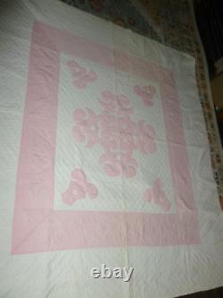 Vintage Hawaiian Pink Medallion Quilt Exquisite Hand Quilted Sewn 68x78