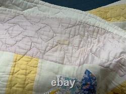 Vintage Pinwheel Plate Quilt Feedsack Hand Appliquéd 76x87 Yellow Lilac Border