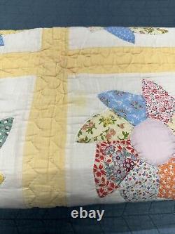 Vintage Pinwheel Plate Quilt Feedsack Hand Appliquéd 76x87 Yellow Lilac Border