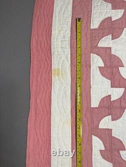 Vintage Quilt Drunkard Path Hand Made Quilted Pink White 66x77