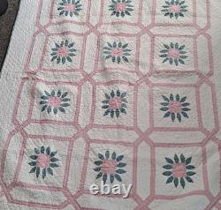 Vintage Quilt Flower Twin Hand Sewn Rose Patchwork Bedspread 61 x 87 Cottage