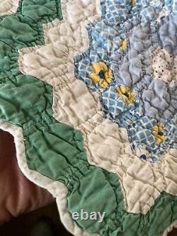 Vintage Quilt / Grandmothers Flower Garden / Handcrafted Vintage Fabrics / Grand