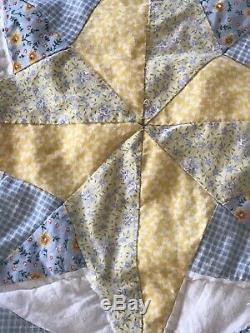 Vintage Quilt Handmade Yellow & Blue 4 Point Star Pattern Double or Full Size