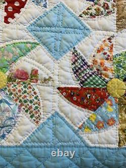 Vintage Quilt Pin Wheel Blue Backing/Border 69x75 Hand Quilted