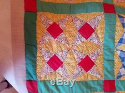 Vintage Quilt handmade Estate sale. This is gorgeous! Check pics 76 x 90