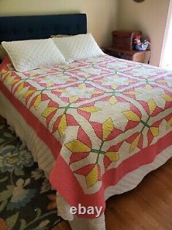 Vintage Quilted Tulip Quilt Stained Glass Look Hot PINK and sooo Pretty