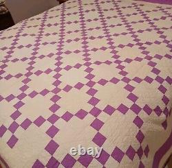 Vintage Single Irish Chain Quilt (80 x 81)