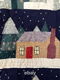 Vintage Style Handmade Christmas Village Quilt Patchwork Wall hanging NH