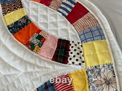 Vintage Wedding Ring Hand Stitched Quilt Rounded Corners 70x83 Light Weight