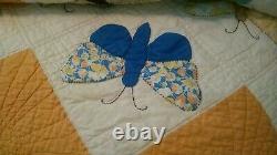 Vintage hand made butter fly quilt 82x90