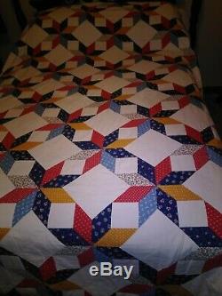 Vintage, handmade Quilt Large Size 90x98 Beautiful, Excellelent Condition