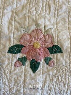 Vintage handmade applique pink floral quilt