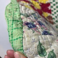 Vintage quilt coverlet handmade hand sewn blue green square patches floral twin