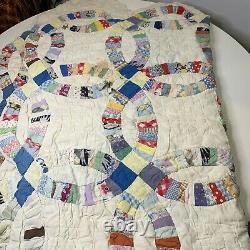 Vintage quilt hand sewn blanket coverlet wedding double ring floral 52x66 twin