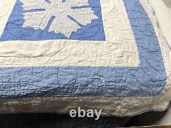 Vtg Appliquéd Snowflake Quilt Blue & White 68x80 Checkered Hand Sewn