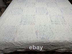 Vtg Appliquéd Snowflake Quilt Blue & White 68x80 Checkered Hand Sewn