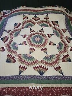 Vtg Hand Quilted Quilt King Size 89x100 Star Pattern Floral Print Country Farm