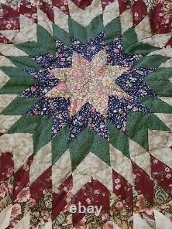 Vtg Hand Quilted Quilt King Size 89x100 Star Pattern Floral Print Country Farm