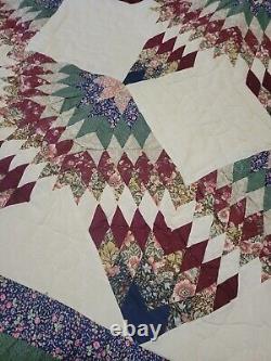 Vtg Hand Quilted Quilt King Size 89x100 Star Pattern Floral Print Country Farm