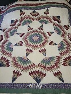 Vtg Hand Quilted Quilt King Size 89x100 Star Pattern Floral Print Country Farm