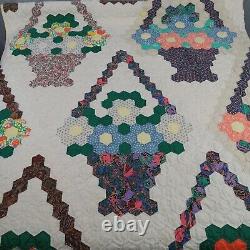 Vtg Quilt Flower Basket 72x80 Hexagon Multicolor Hand Sewn Bouquet Light READ