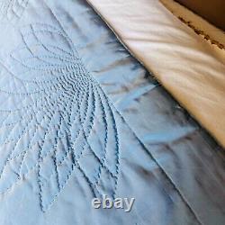 Vtg handmade beautiful satin sheen blue quilt 96x 79