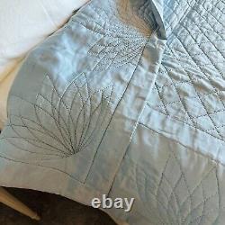 Vtg handmade beautiful satin sheen blue quilt 96x 79