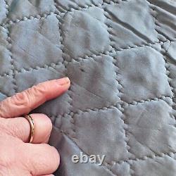 Vtg handmade beautiful satin sheen blue quilt 96x 79