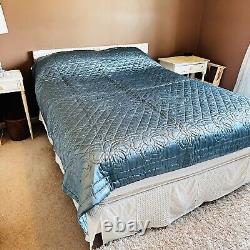 Vtg handmade dark blue satin quilt reversible single stitch 87 x 59 beautiful