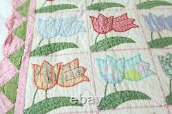 WEAR Vintage 30s 40s applique tulip patchwork quilt 80 x 68 Handmade Colorful