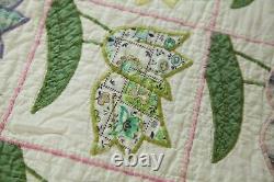 WEAR Vintage 30s 40s applique tulip patchwork quilt 80 x 68 Handmade Colorful