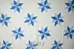 Wonderful Vintage 30's Blue & White Pieced Stars Antique Quilt
