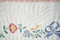 XL Vintage 40's Floral Medallion Quilt Flowers, Basket, Birds & Ribbons