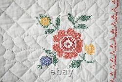 XL Vintage 40's Floral Medallion Quilt Flowers, Basket, Birds & Ribbons