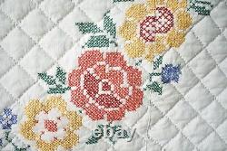 XL Vintage 40's Floral Medallion Quilt Flowers, Basket, Birds & Ribbons