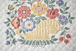 XL Vintage 40's Floral Medallion Quilt Flowers, Basket, Birds & Ribbons